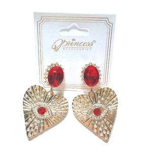 Princess Accessories Red Eye Heart Earrings